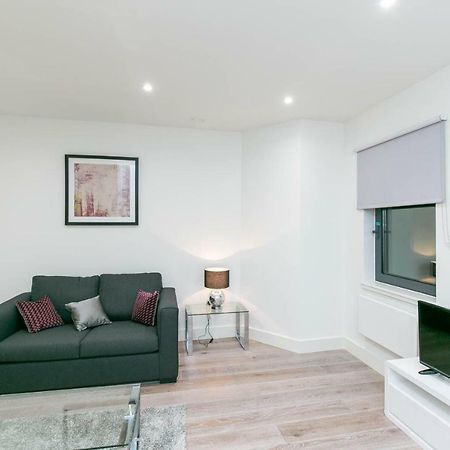Deluxe Apartments By Heathrow 하몬드스워스 외부 사진