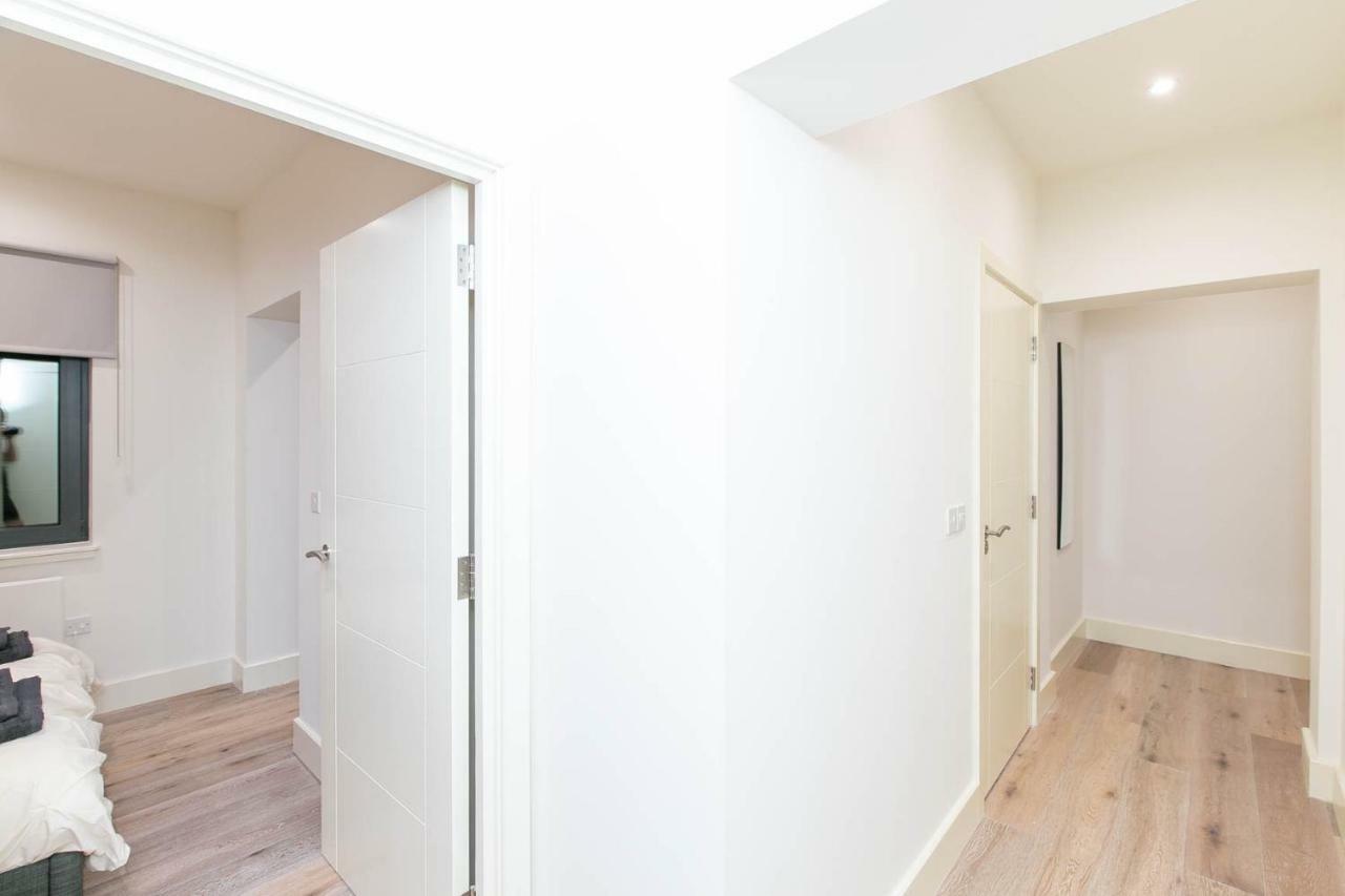 Deluxe Apartments By Heathrow 하몬드스워스 외부 사진
