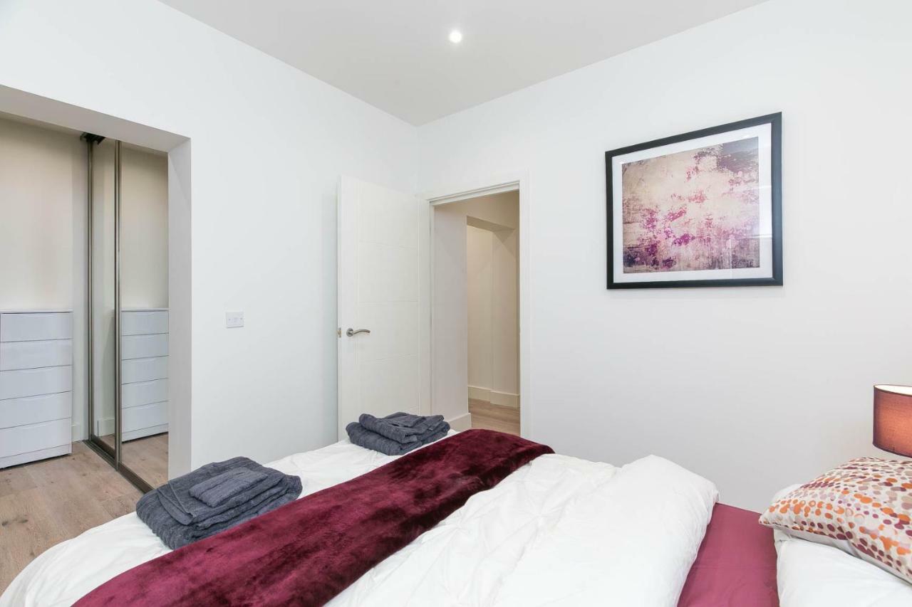 Deluxe Apartments By Heathrow 하몬드스워스 외부 사진